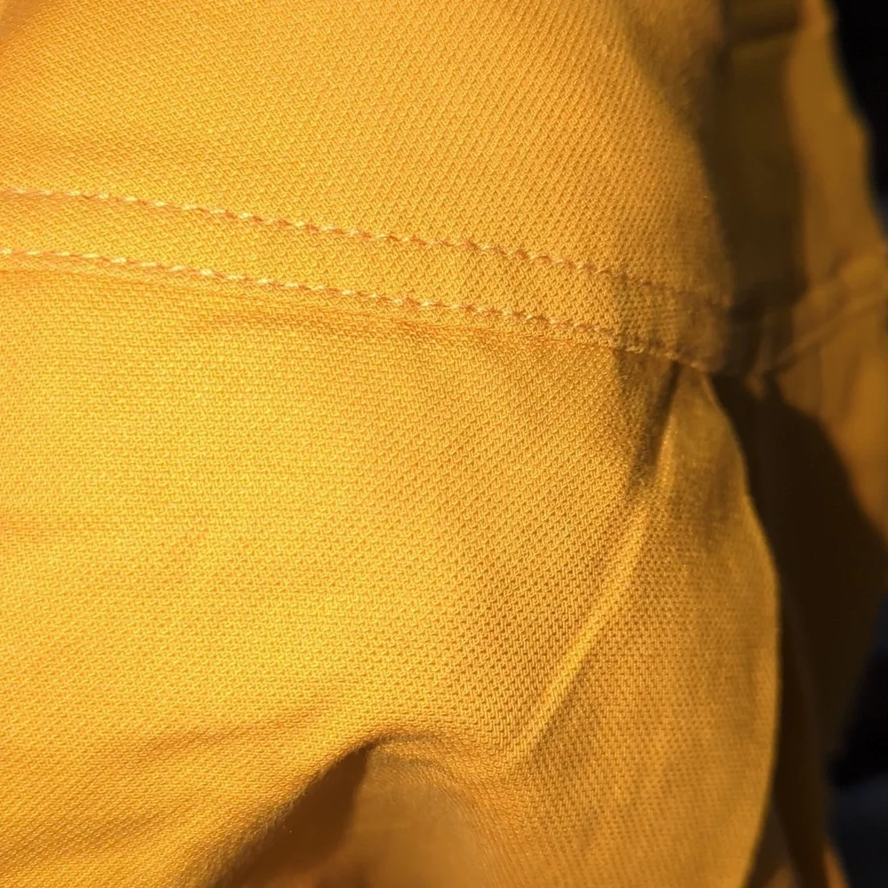 🌟NWT 7th Avenue NYC Yellow Ankle Crop Dress Pants - Picture 6 of 6